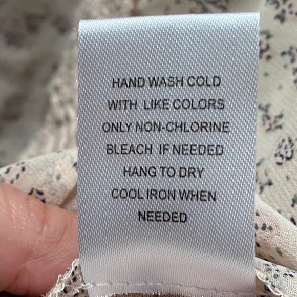 Daniel Rainn pale pink floral top - Picture 6 of 9